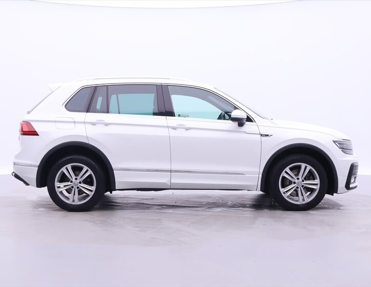 Volkswagen Tiguan 8