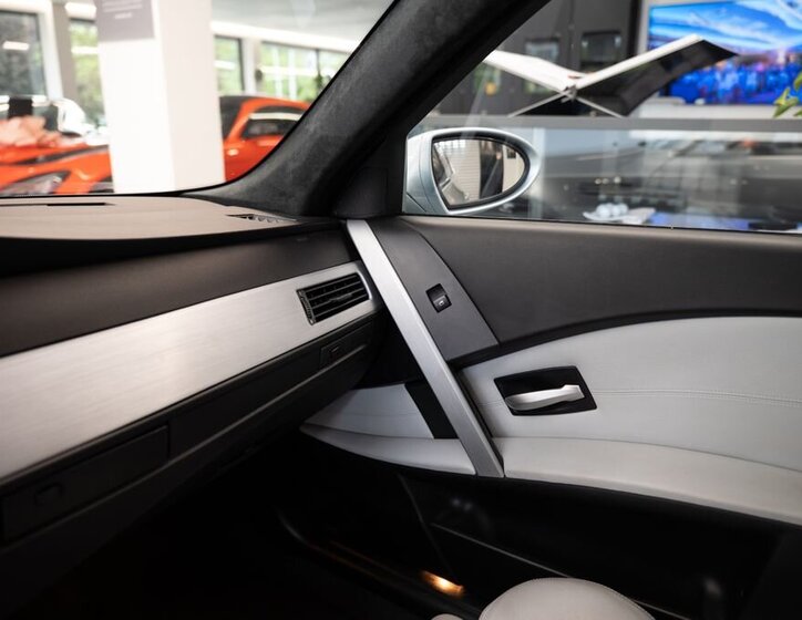 BMW M5 Sedan / Limuzína 5,0 l 373 kw