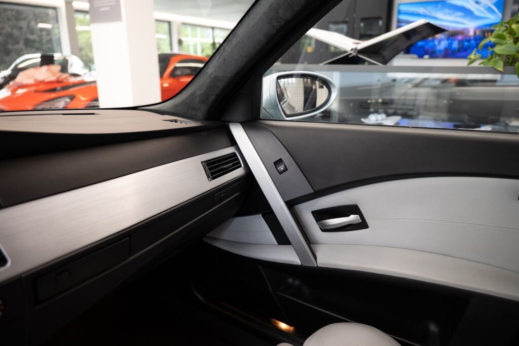 BMW M5 Sedan / Limuzína 5,0 l 373 kw