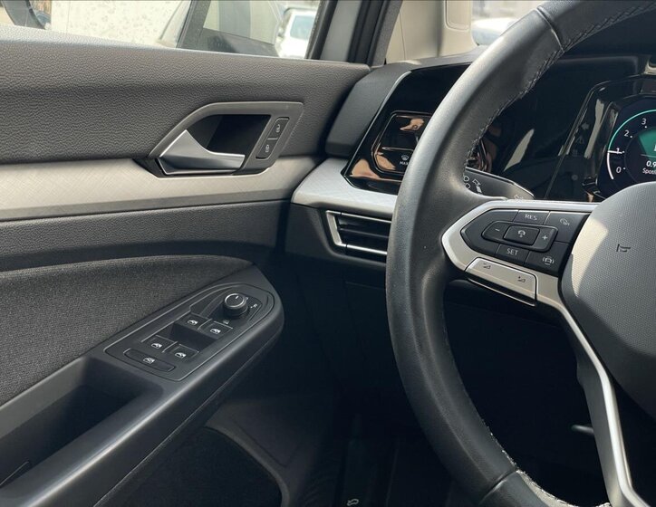 Volkswagen Golf Kombi 1,5 l 110 kw