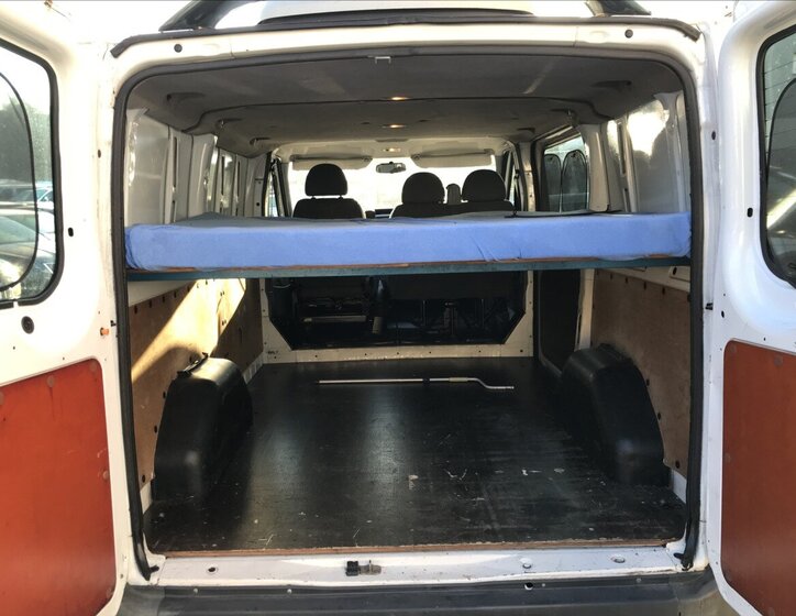 Ford Transit Skříň 2,2 l 63 kw