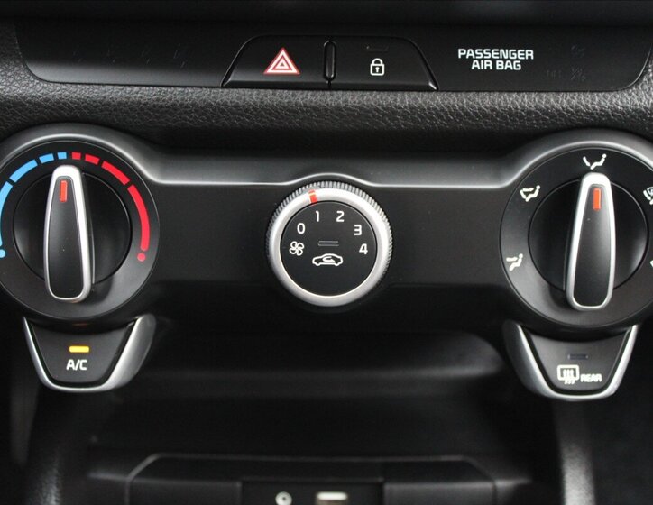 KIA Rio Hatchback 1,2 l 61 kw