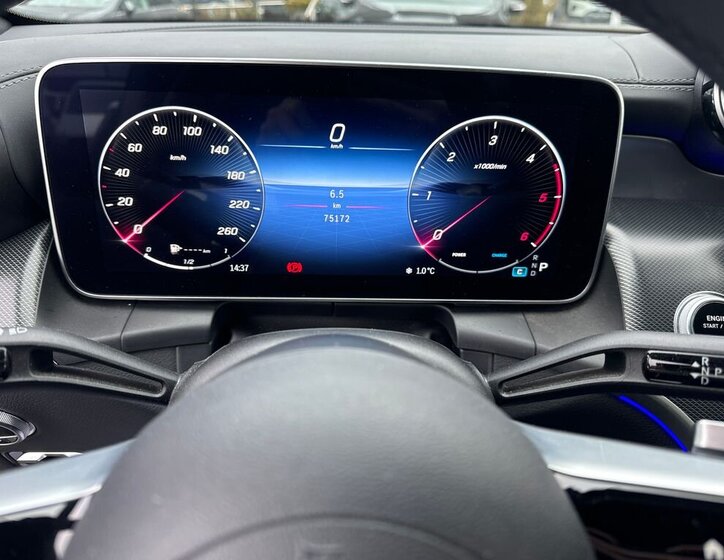 Mercedes-Benz GLC 10