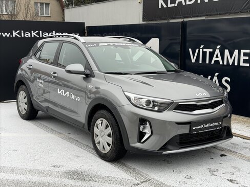 KIA Stonic SUV 1,2 l 58 kw