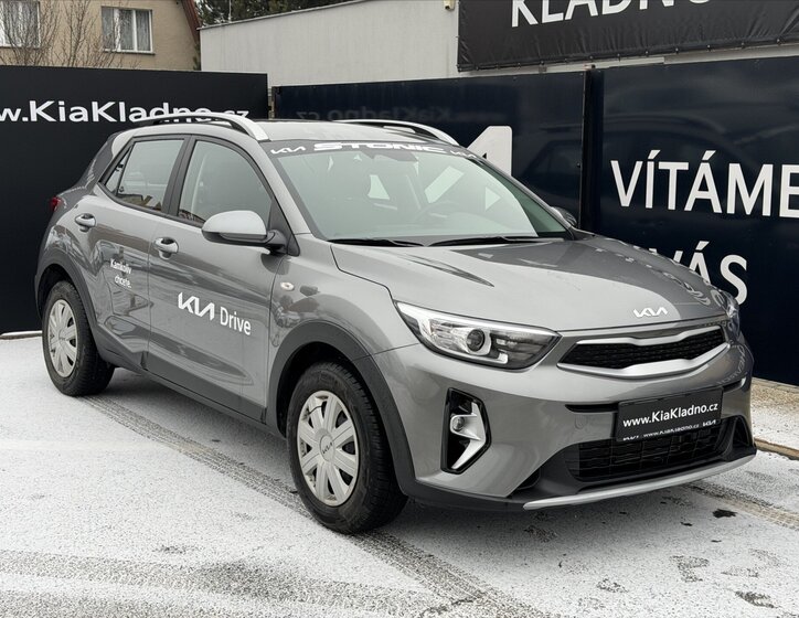 KIA Stonic SUV 1,2 l 58 kw