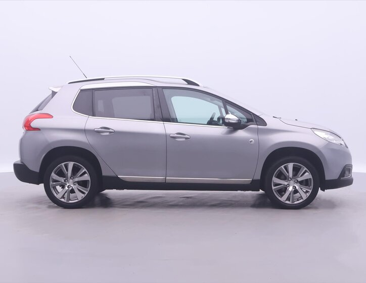 Peugeot 2008 SUV 1,2 l 81 kw