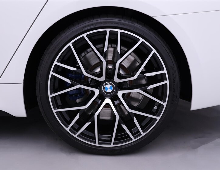 BMW Řada 5 Sedan 4,4 l 390 kw
