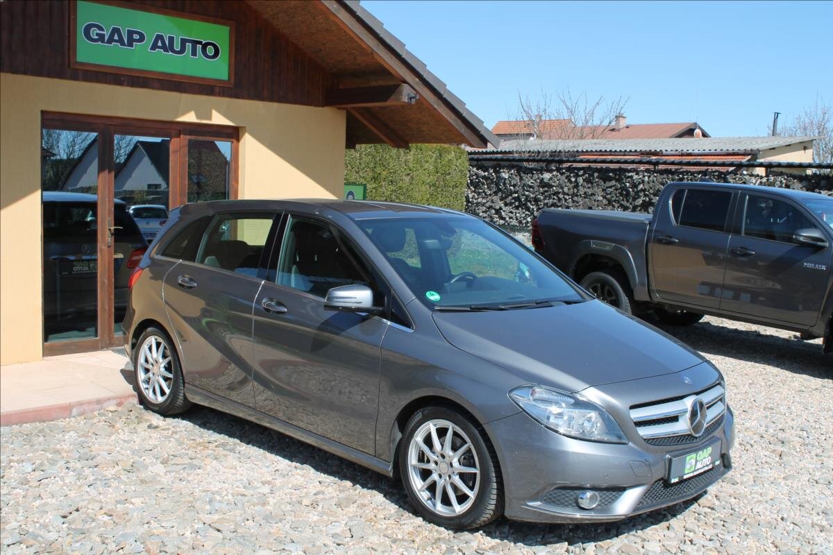 Mercedes-Benz Třídy B MPV 1,6 l 90 kw