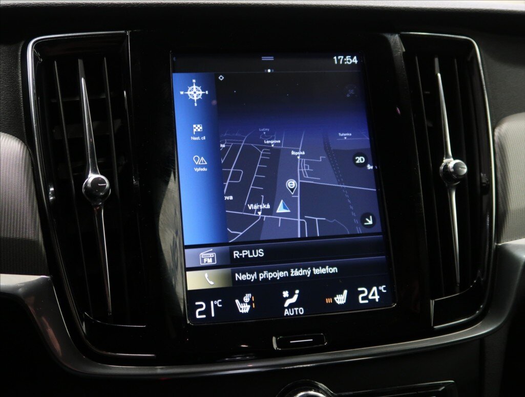 Volvo S90 Sedan / Limuzína 2,0 l 235 kw