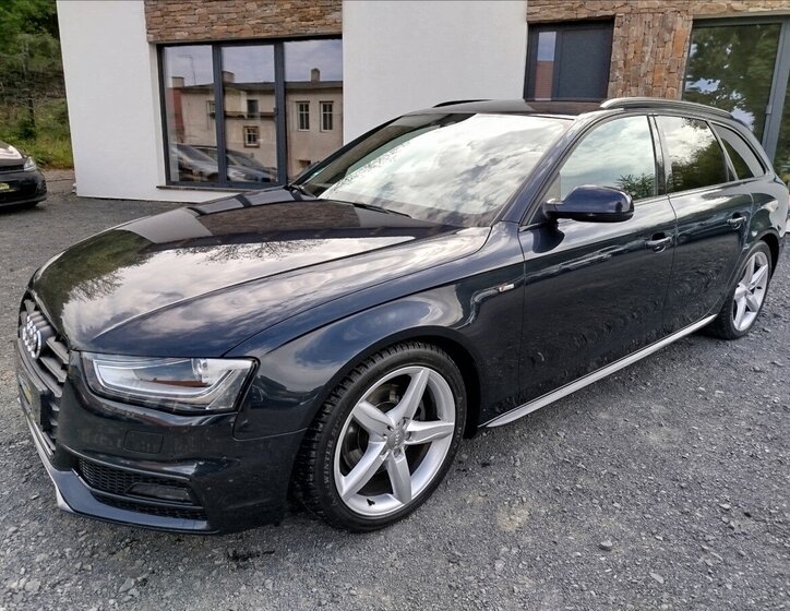 Audi A4 Kombi 2,0 l 140 kw