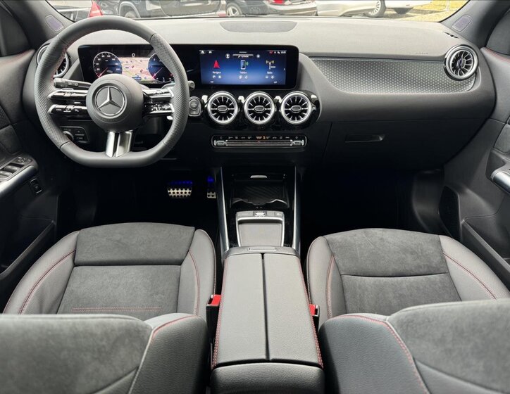 Mercedes-Benz GLA SUV / Terénní 2,0 l 110 kw