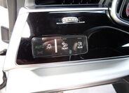 Audi Q8 20