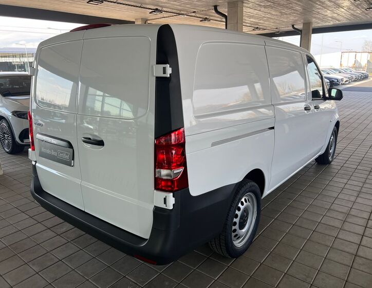 Mercedes-Benz Vito 5