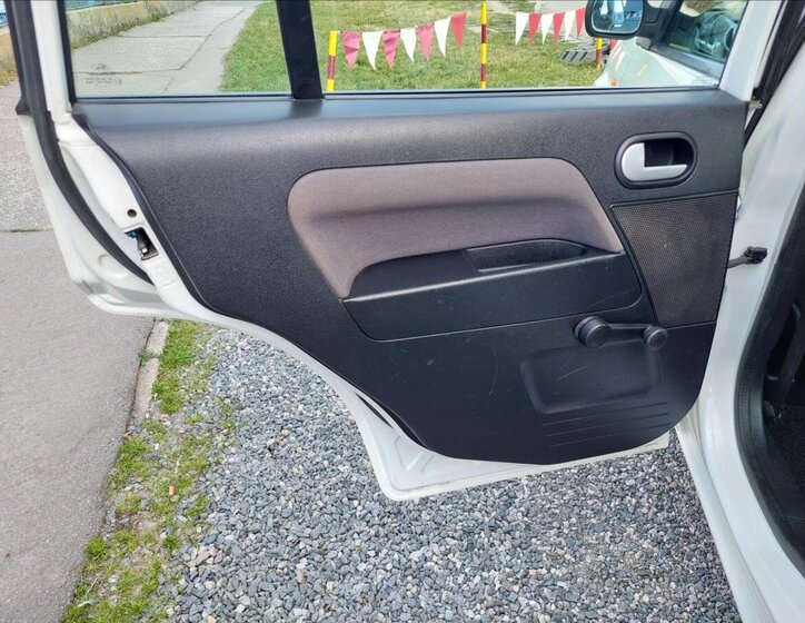 Ford Fusion Hatchback 1,4 l 59 kw