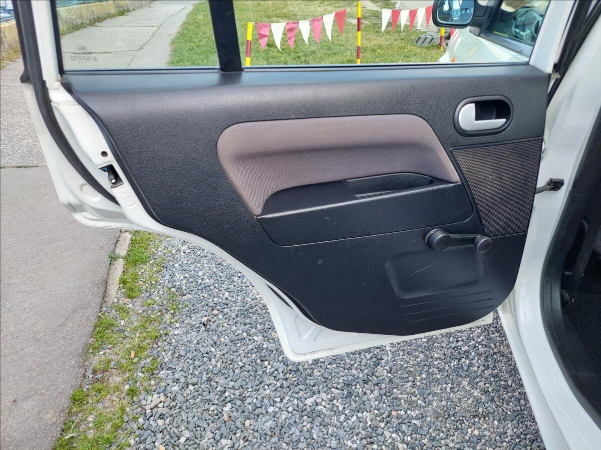 Ford Fusion Hatchback 1,4 l 59 kw