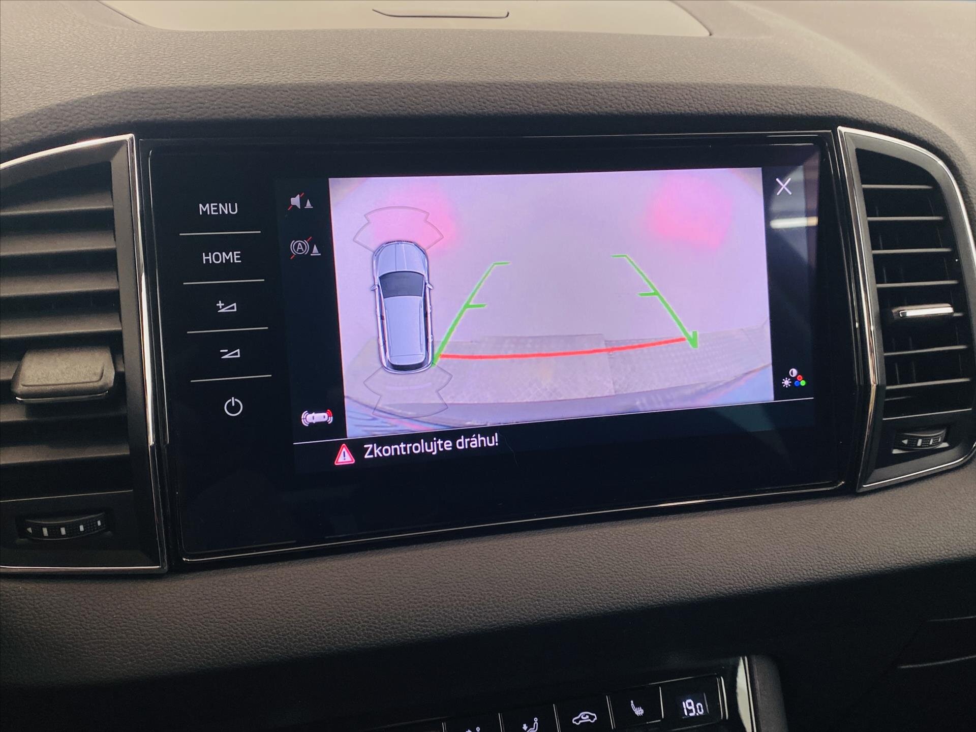 Škoda Karoq SUV / Terénní 1,5 l 110 kw