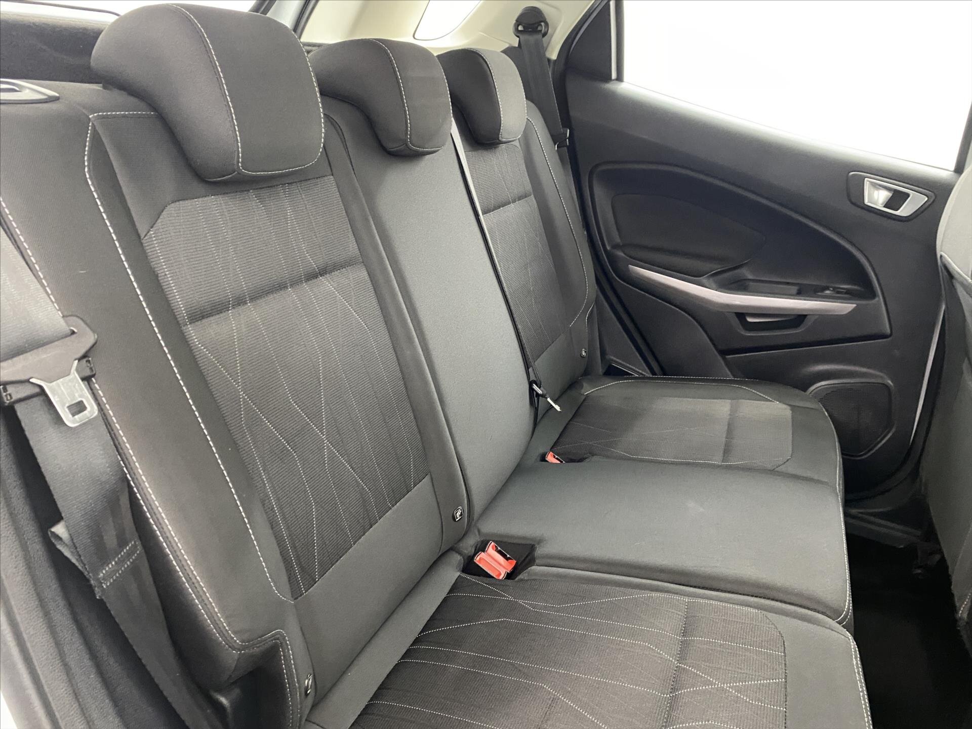 Ford EcoSport Hatchback 998,0 92 kw