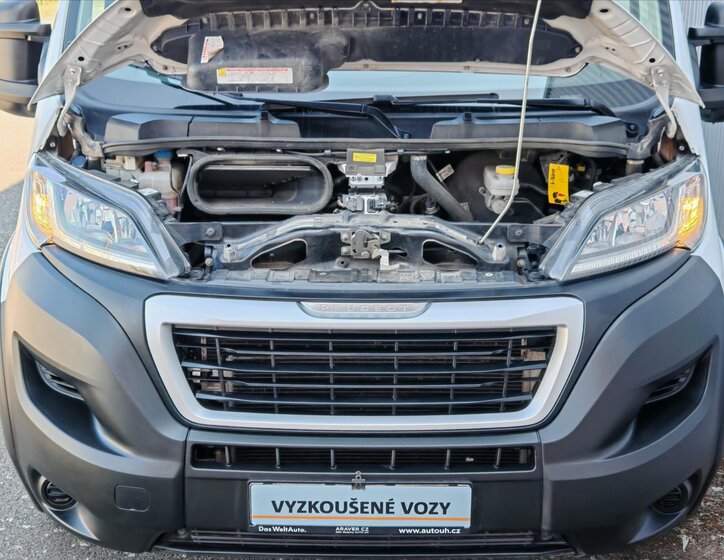 Peugeot Boxer Skříň 2,2 l 121 kw