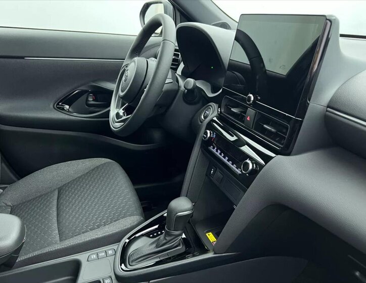 Toyota Yaris Cross SUV 1,5 l 85 kw