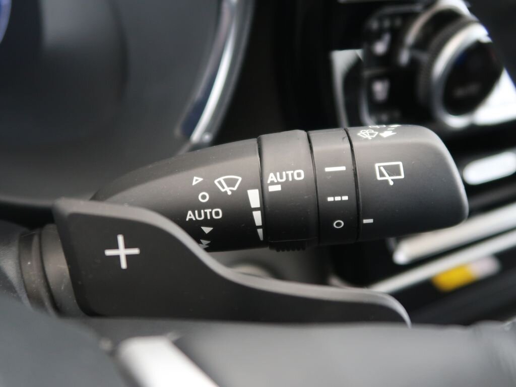 Toyota Highlander Kombi 2,5 l 140 kw