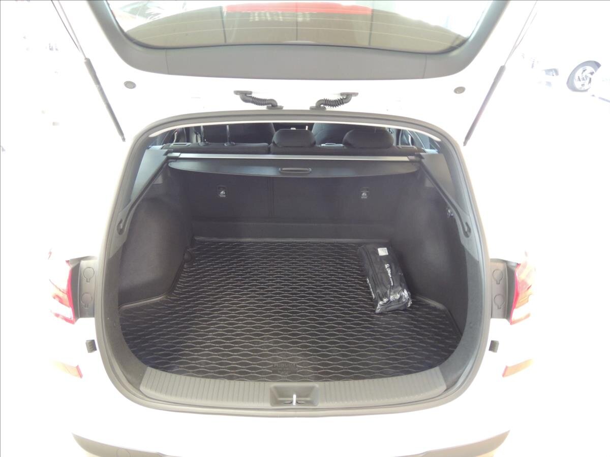 Hyundai i30 Kombi 1,5 l 70 kw