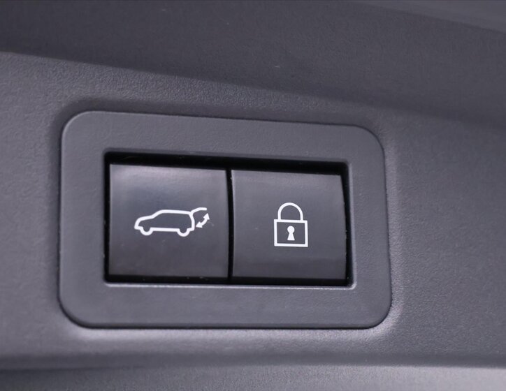 Toyota Corolla Kombi 2,0 l 132 kw