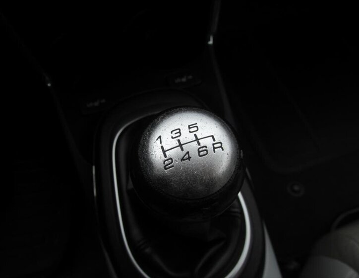 Honda CR-Z Hatchback 1,5 l 84 kw