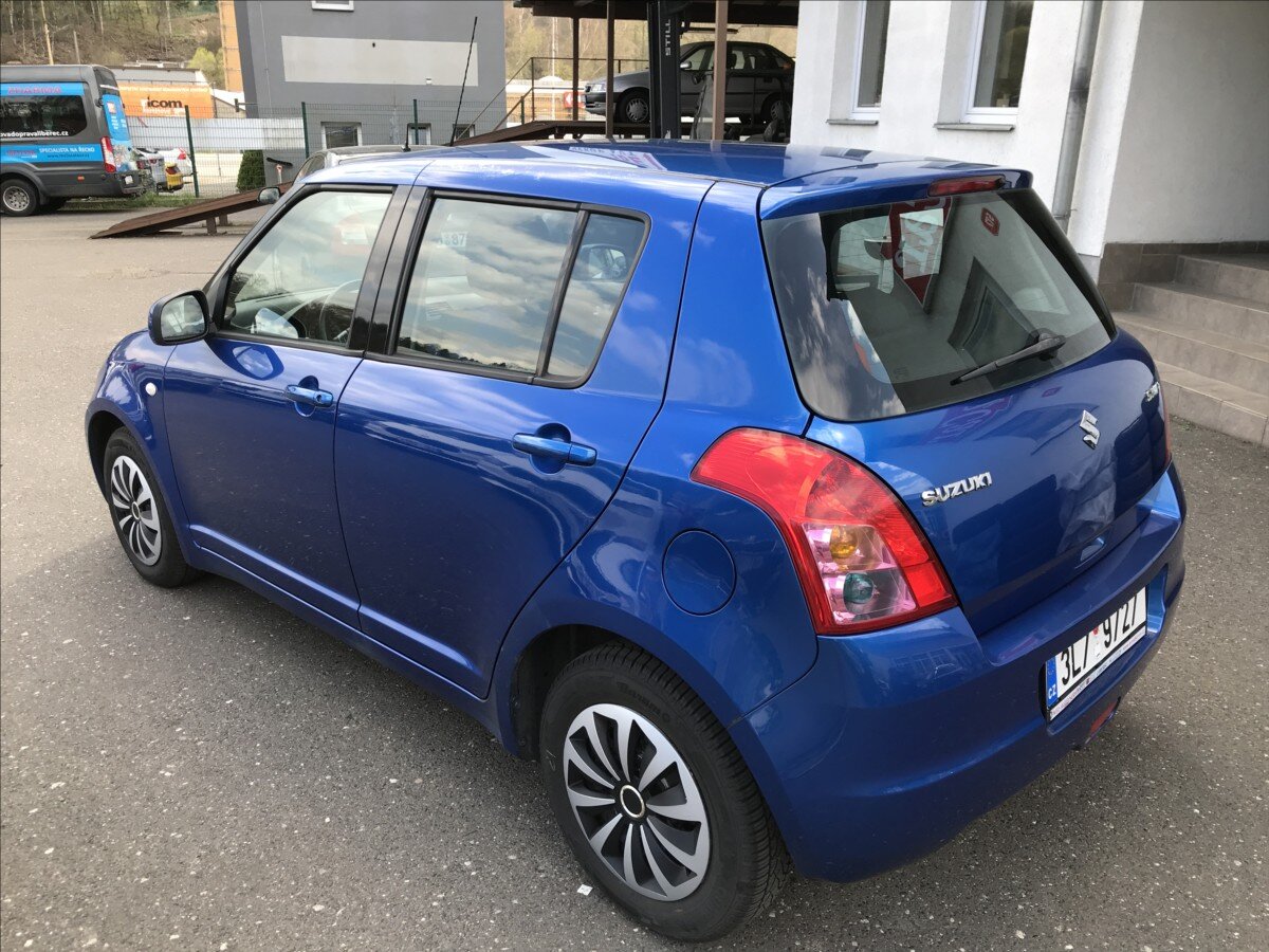 Suzuki Swift Hatchback 1,3 l 67 kw
