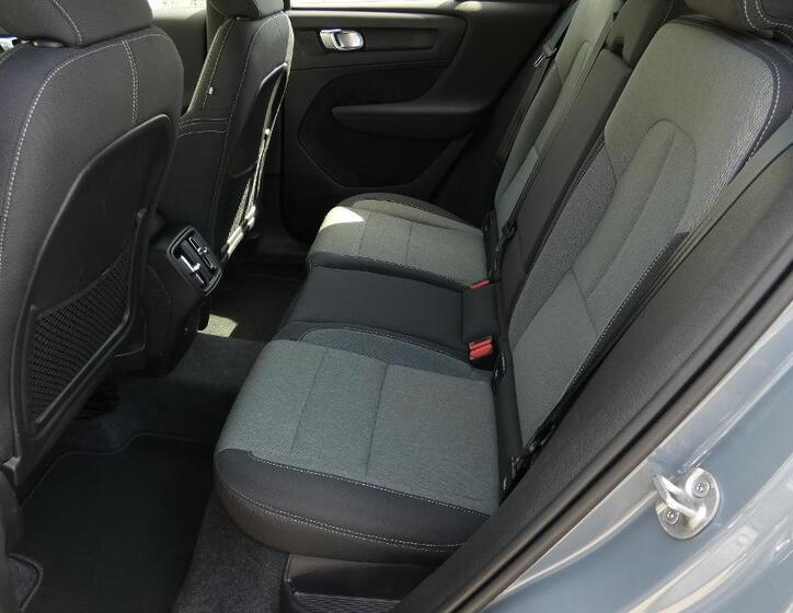 Volvo XC40 19