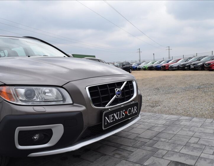 Volvo XC70 Kombi 2,4 l 120 kw