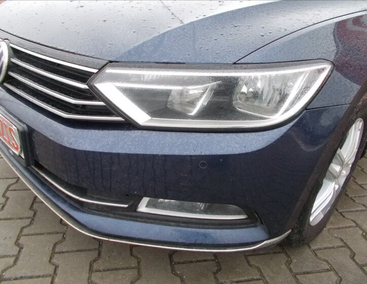 Volkswagen Passat Kombi 1,4 l 110 kw