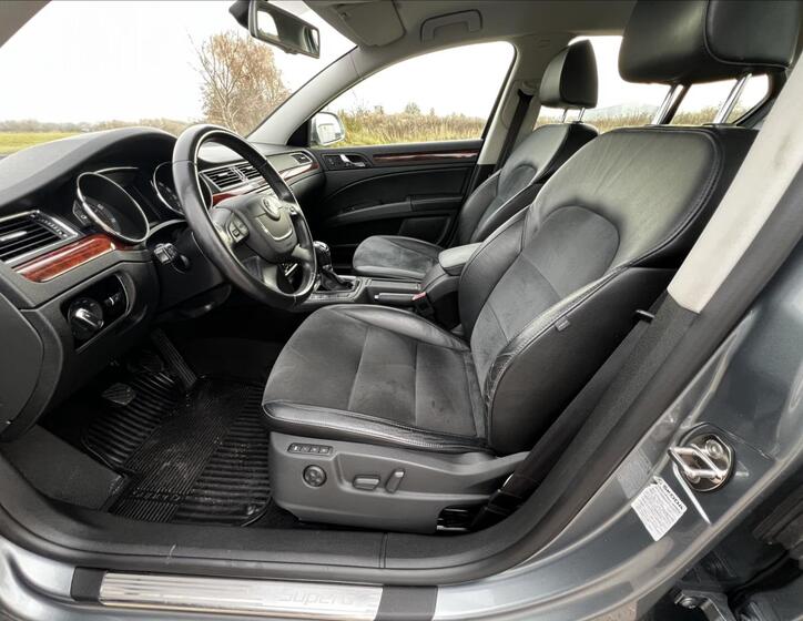 Škoda Superb 17