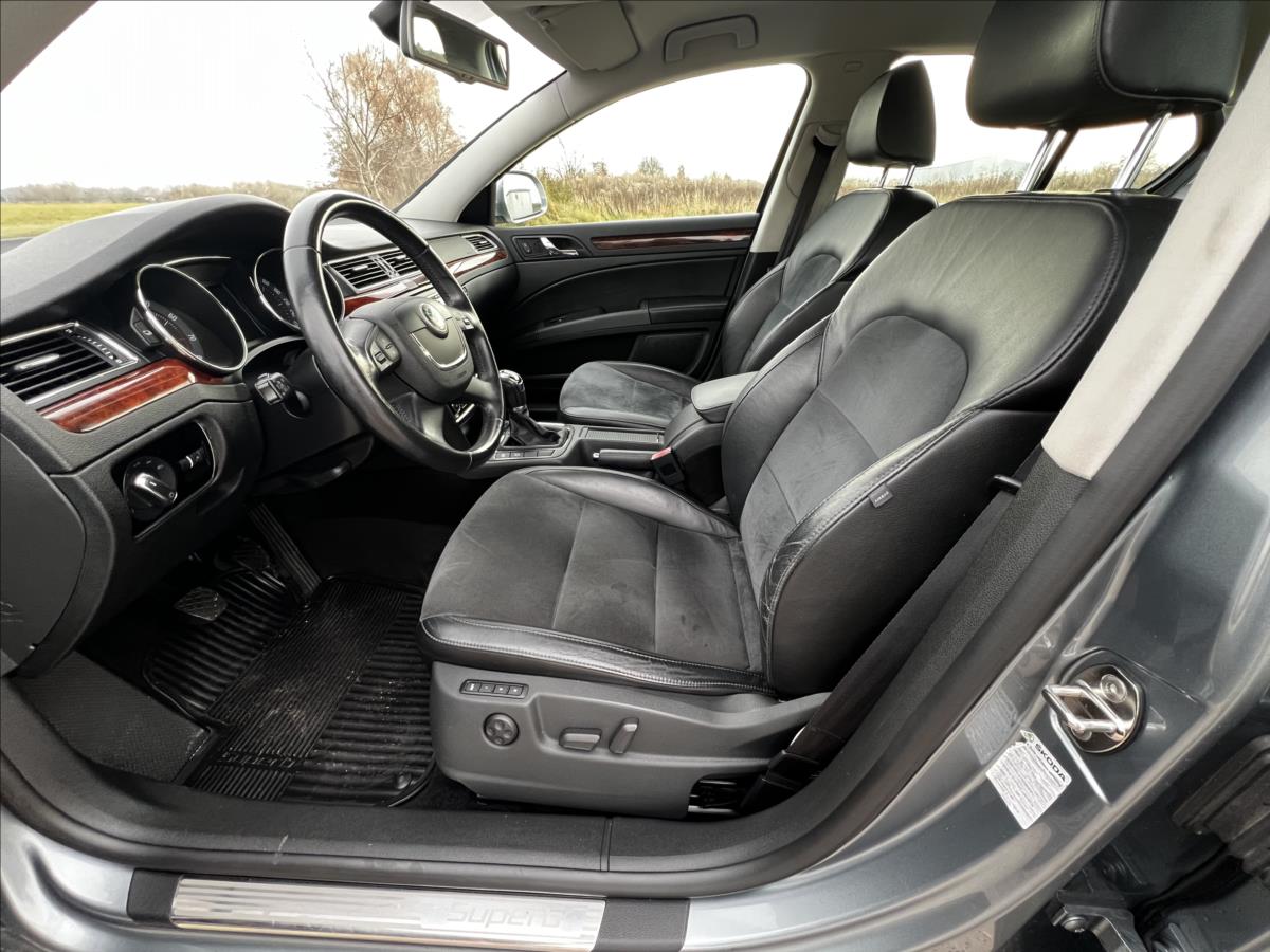 Škoda Superb