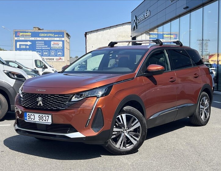 Peugeot 5008 SUV 1,2 l 96 kw