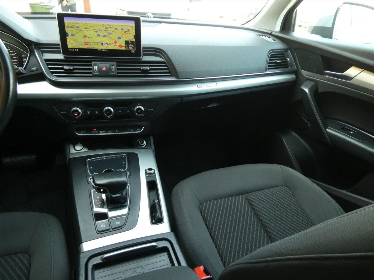 Audi Q5 SUV / Terénní 2,0 l 120 kw