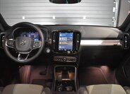 Volvo XC40 SUV / Terénní 2,0 l 120 kw