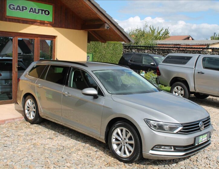 Volkswagen Passat Kombi 2,0 l 110 kw