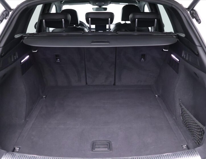 Audi Q5 SUV / Terénní 2,0 l 140 kw