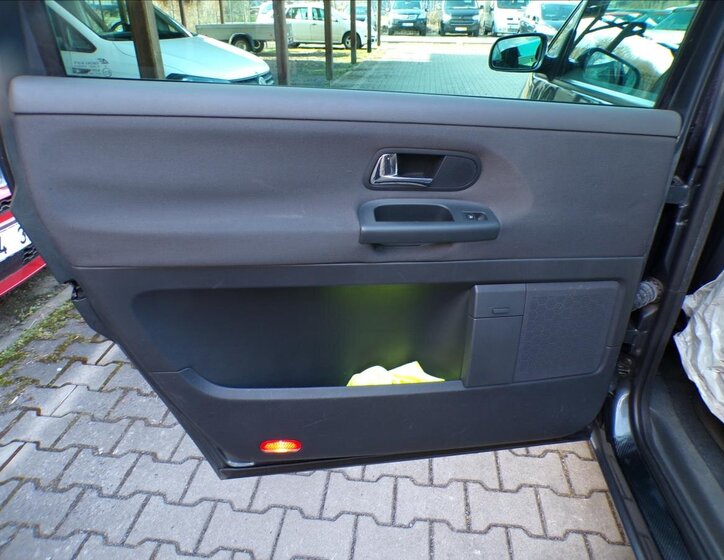 Seat Alhambra MPV 2,0 l 103 kw