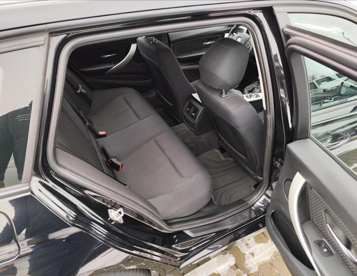 BMW Řada 3 Kombi 2,0 l 180 kw