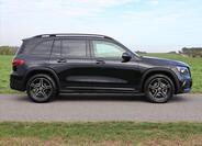 Mercedes-Benz GLB 8