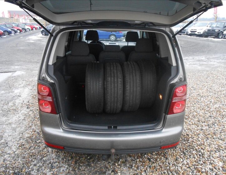 Volkswagen Touran MPV 1,9 l 66 kw