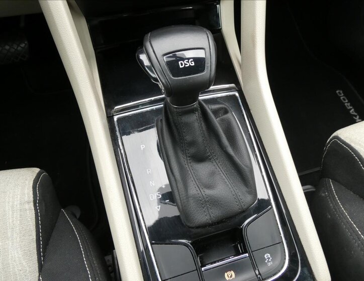 Škoda Karoq SUV 1,6 l 85 kw