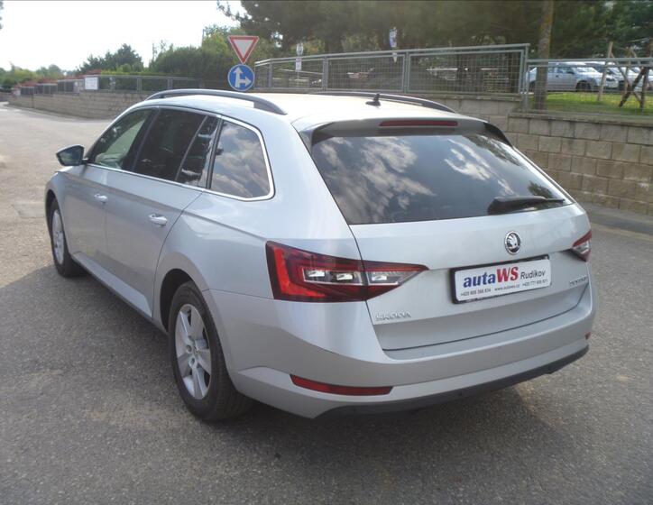 Škoda Superb 4