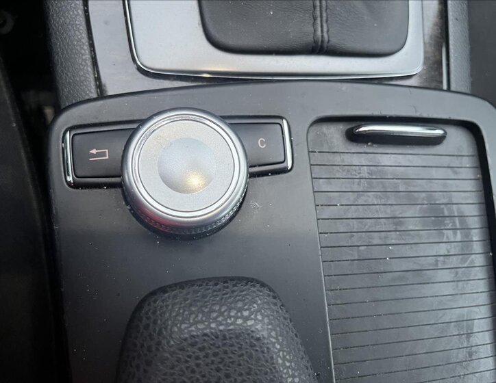 Mercedes-Benz Třídy C Sedan / Limuzína 3,0 l 170 kw