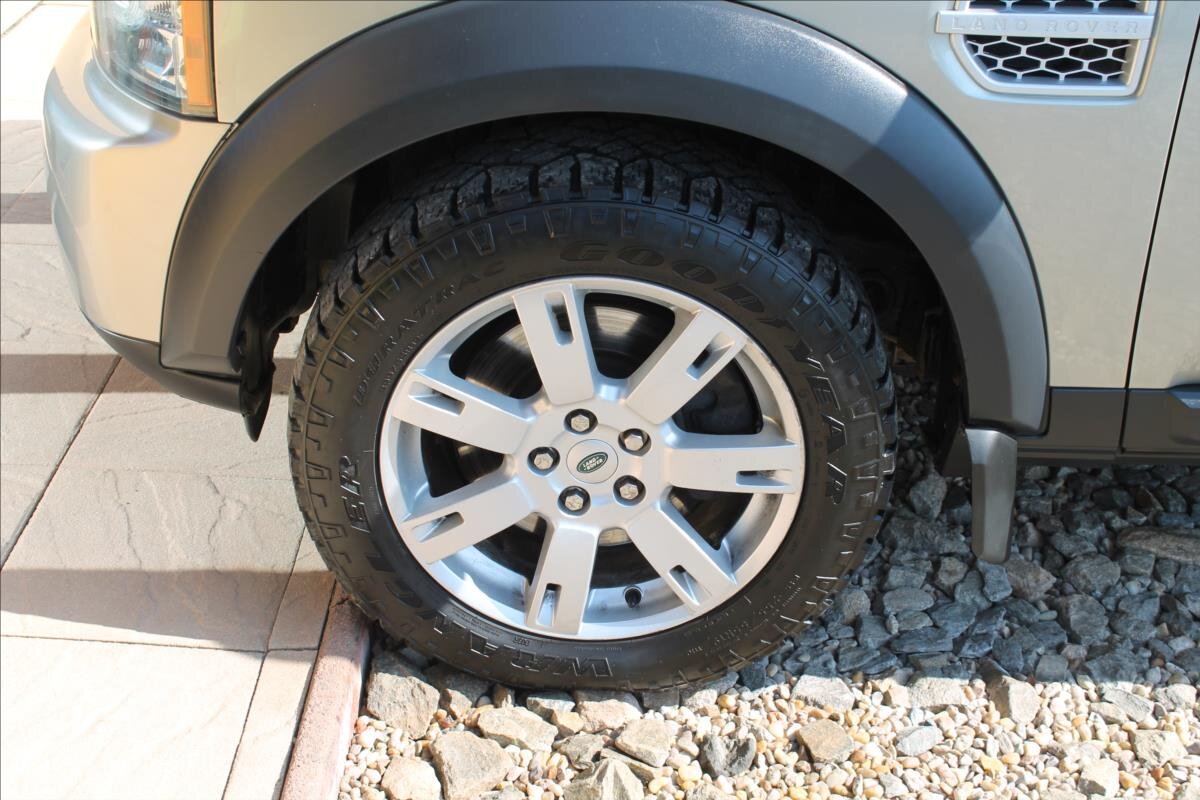 Land Rover Discovery SUV / Terénní 3,0 l 155 kw