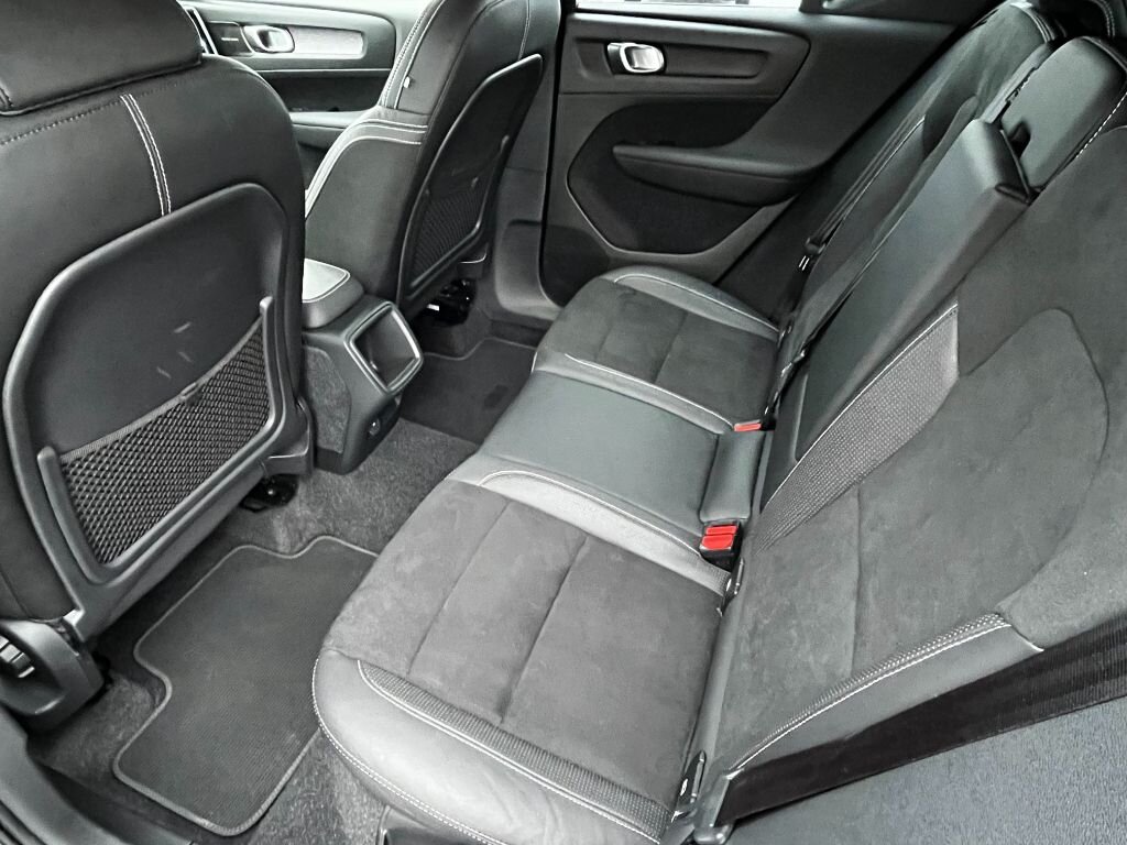 Volvo XC40 SUV 2,0 l 140 kw