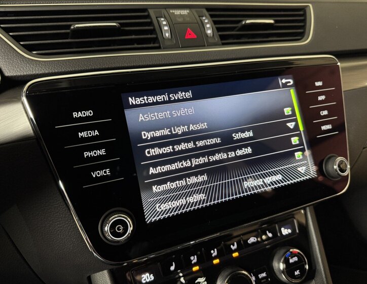 Škoda Superb Kombi 1,4 l 160 kw