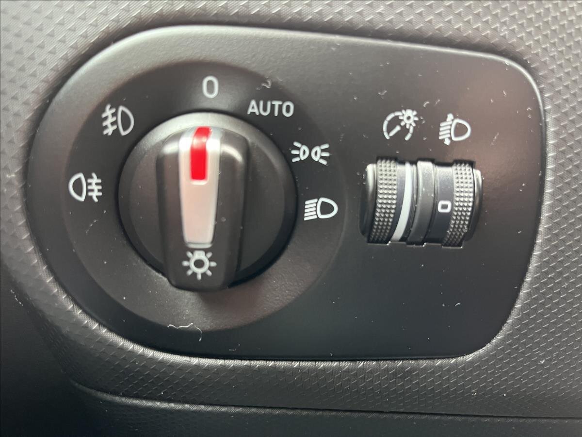 Seat Leon Hatchback 2,0 l 103 kw