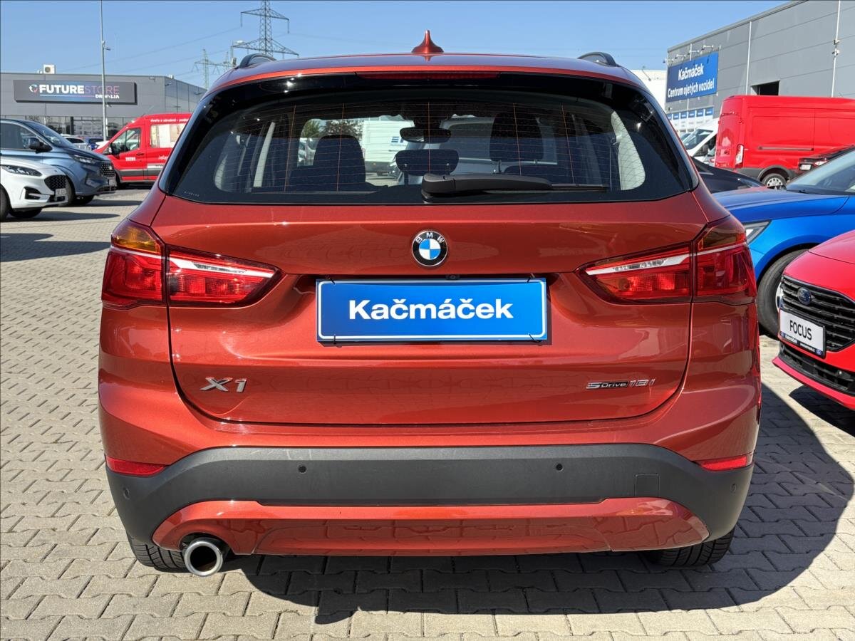 BMW X1 Kombi 1,5 l 100 kw